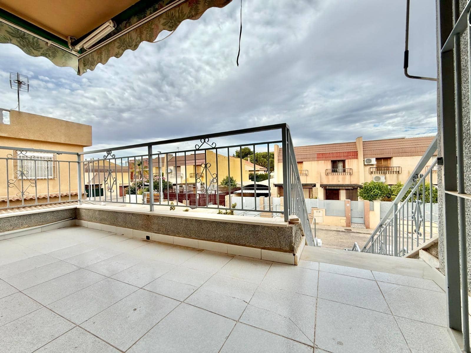 2 slaapkamer Flat te koop in Santiago de la Ribera - € 131.950 (Ref: 9456179)