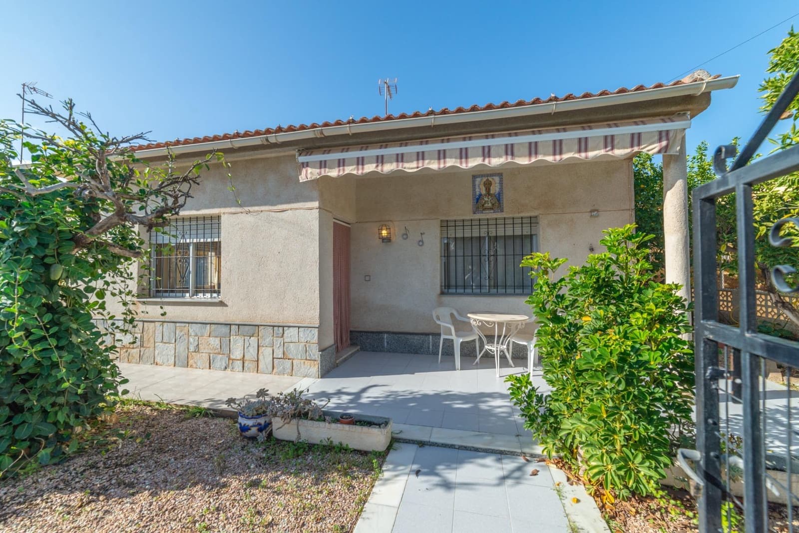 3 Zimmer Villa zu verkaufen in Santiago de la Ribera mit Garage - 269.500 € (Ref: 9468438)