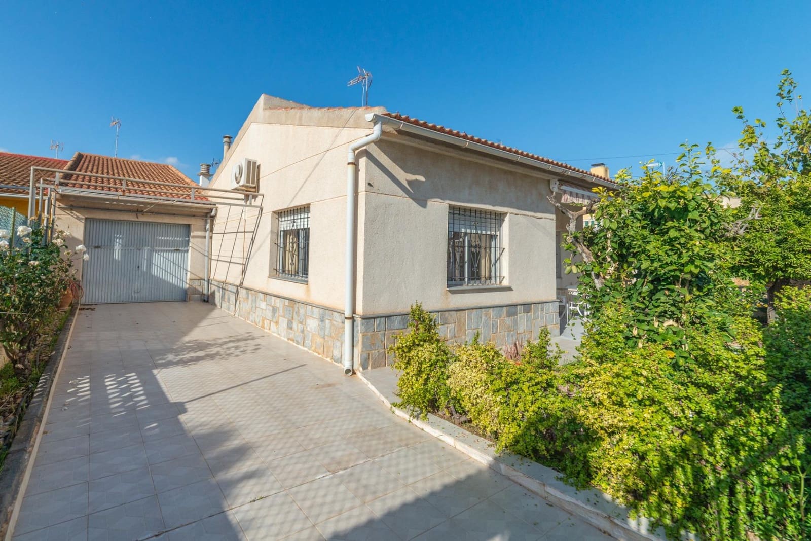 3 Zimmer Villa zu verkaufen in Santiago de la Ribera mit Garage - 269.500 € (Ref: 9468438)