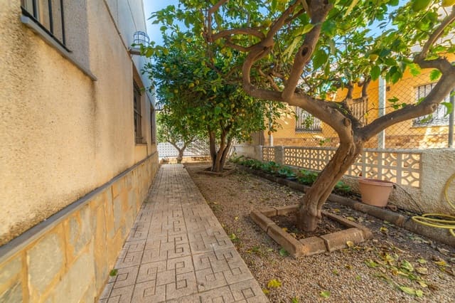 3 Zimmer Villa zu verkaufen in Santiago de la Ribera, San Javier mit Garage - 269.500 € (Ref: 9468438)