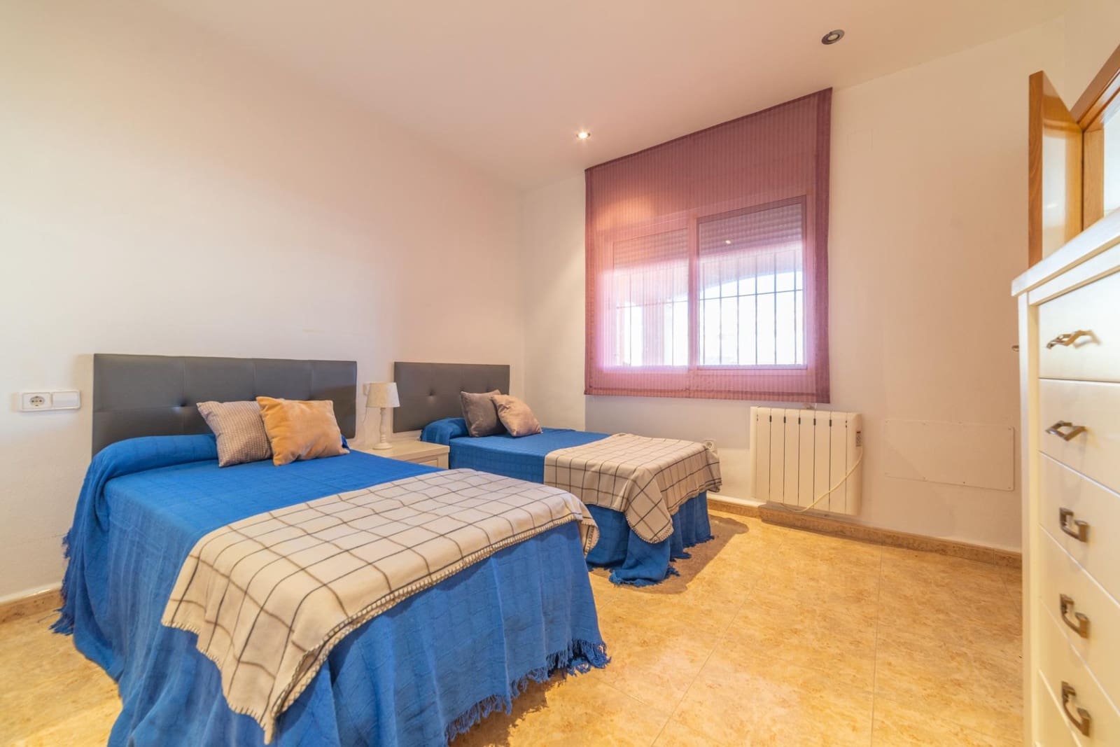 4 chambre Appartement à vendre à San Cayetano - 179 500 € (Ref: 9497144)