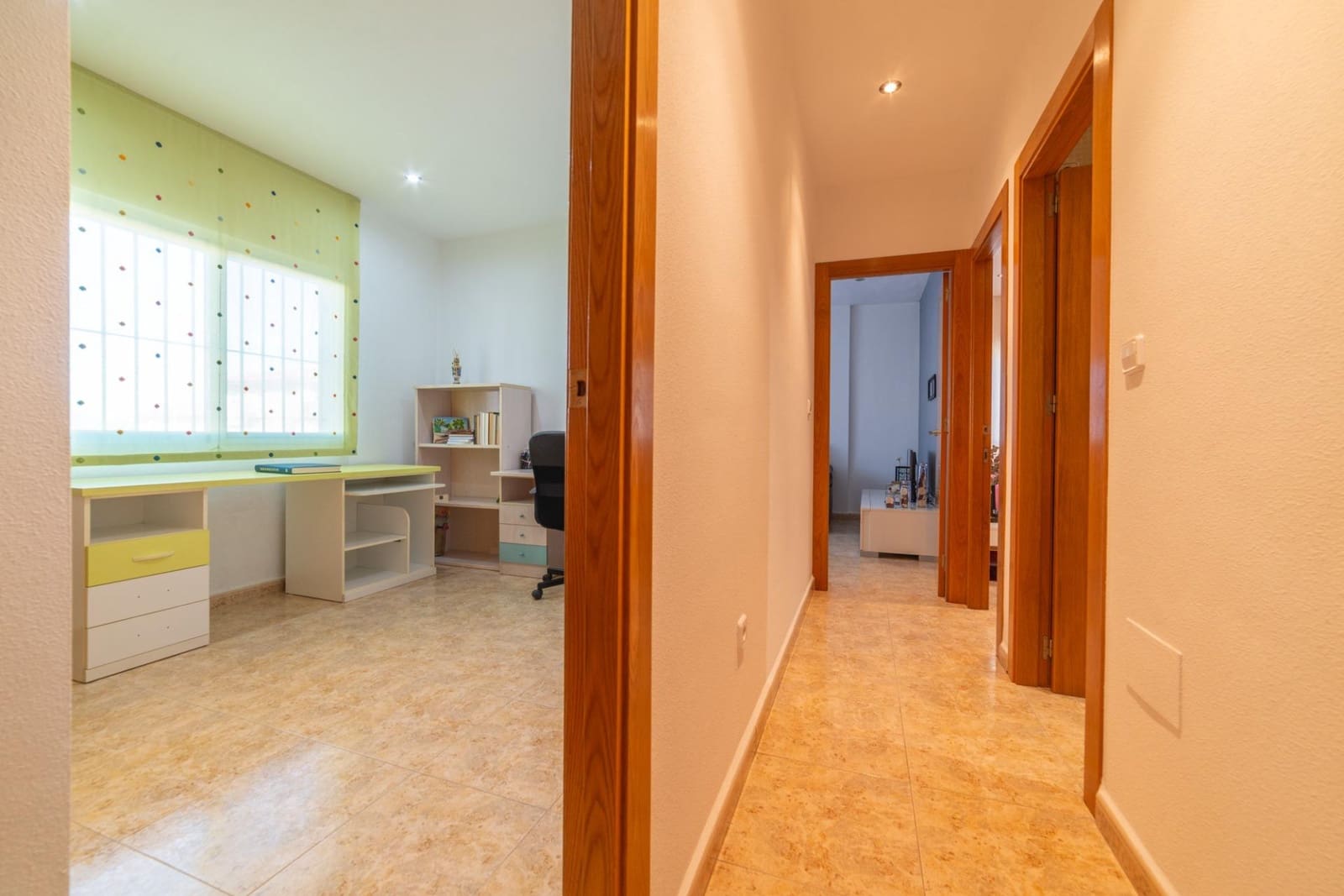 4 chambre Appartement à vendre à San Cayetano - 179 500 € (Ref: 9497144)