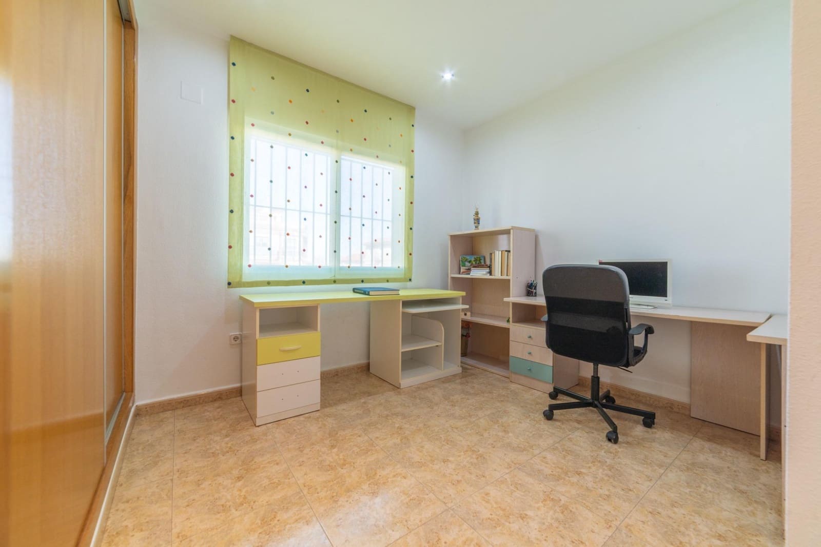 4 chambre Appartement à vendre à San Cayetano - 179 500 € (Ref: 9497144)