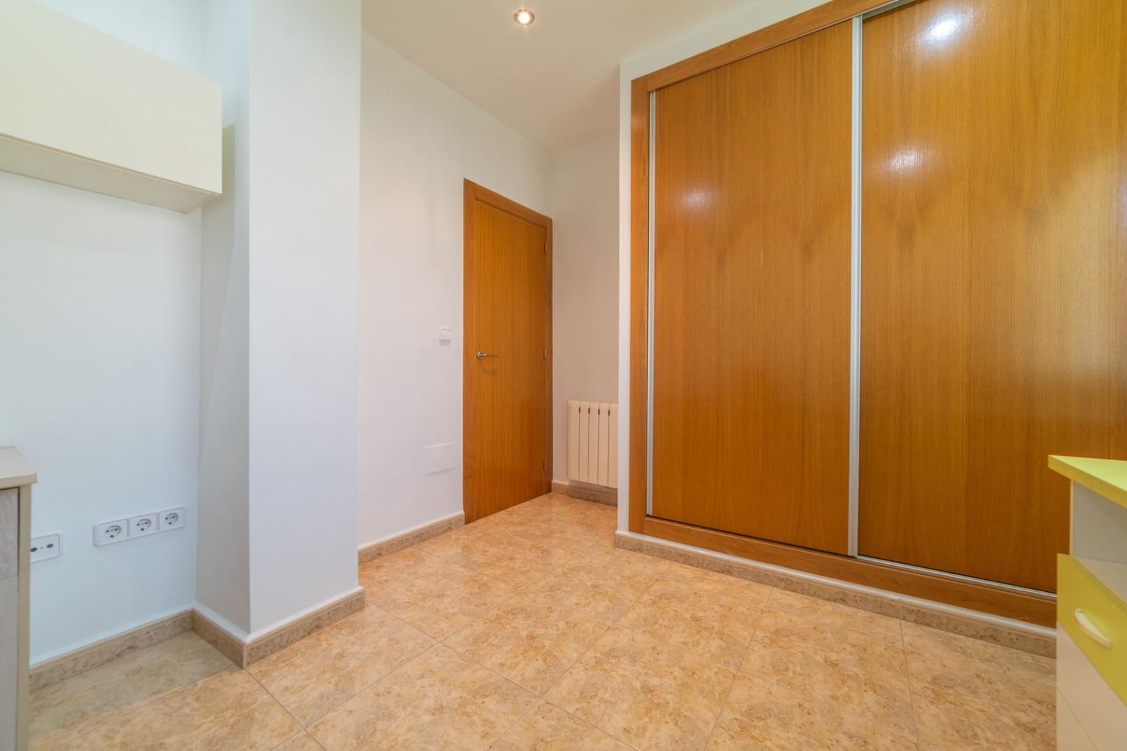 4 chambre Appartement à vendre à San Cayetano - 179 500 € (Ref: 9497144)