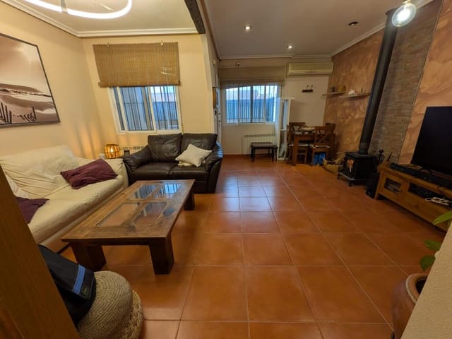 2 makuuhuone Kattohuoneisto myytävänä paikassa Santiago de la Ribera, San Javier mukana uima-altaan - 112 000 € (Ref: 9502215)