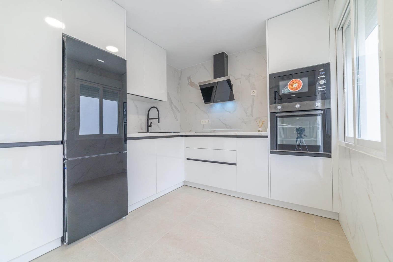 2 sypialnia Apartament przy plaży na sprzedaż w Lo Pagan - 250 000 € (Ref: 9520822)