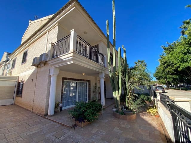 Pareado de 3 habitaciones en San Javier en venta con garaje - 329.900 € (Ref: 9536770)