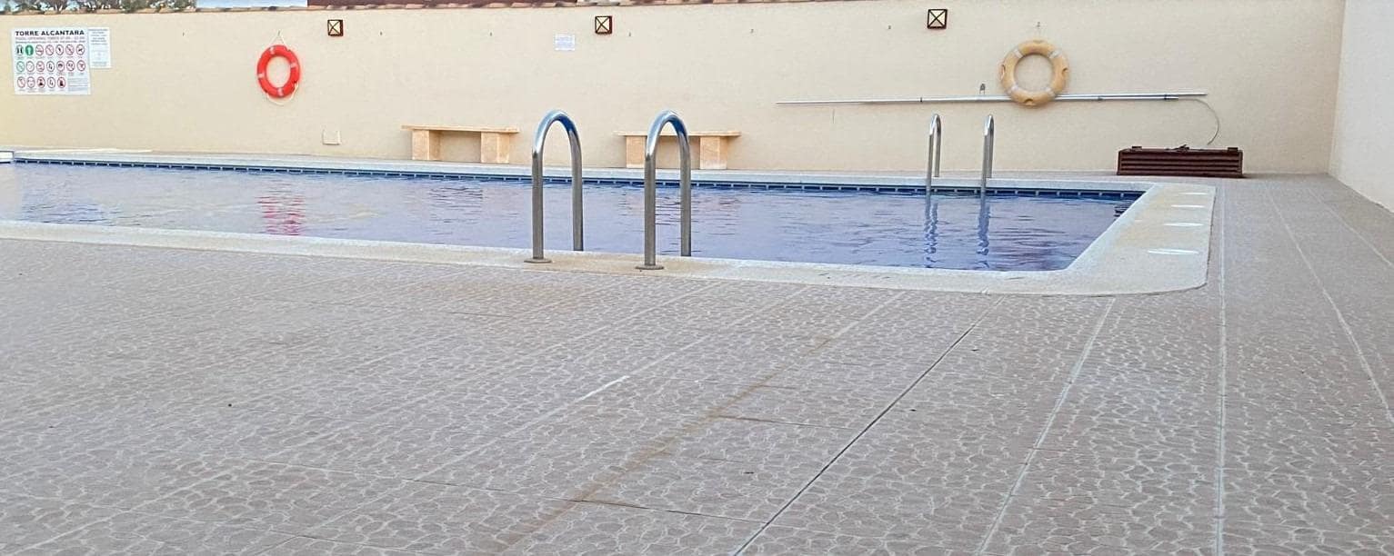 Adosado de 2 habitaciones en Balsicas en venta con piscina - 129.900 € (Ref: 9604923)