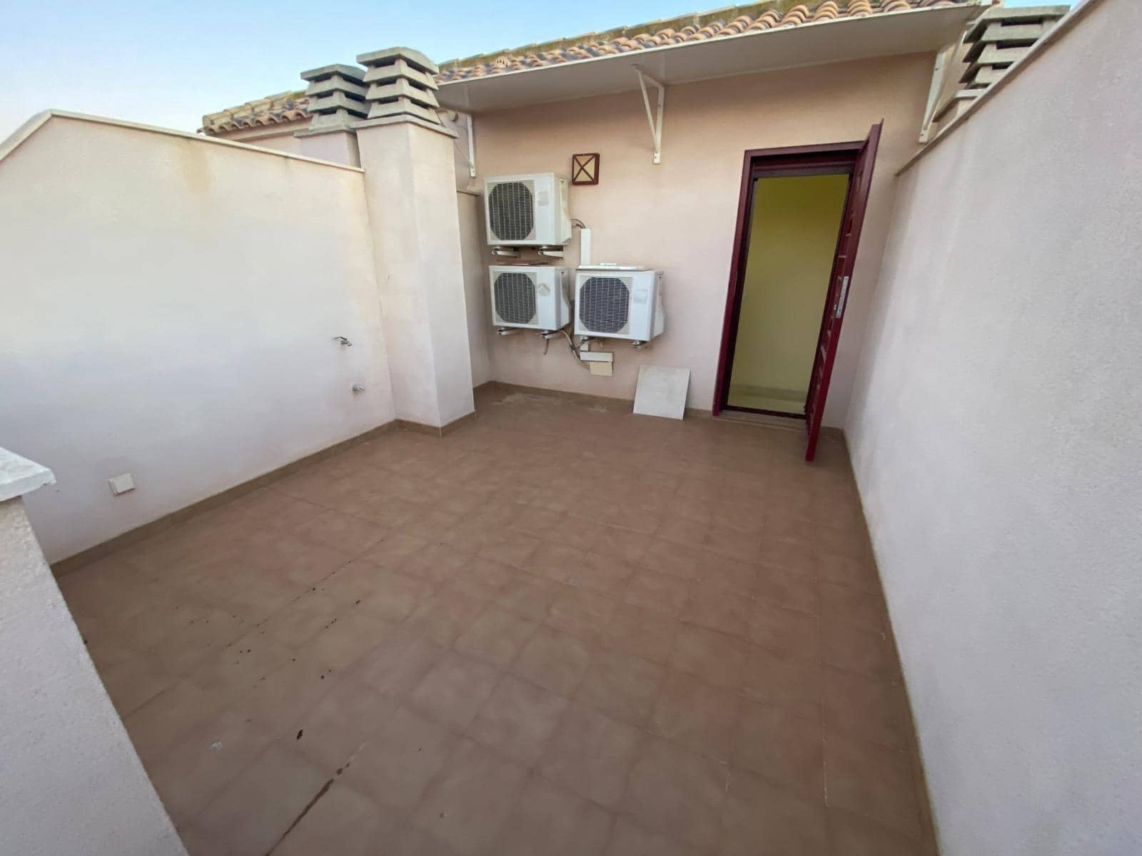 Adosado de 2 habitaciones en Balsicas en venta con piscina - 129.900 € (Ref: 9604923)