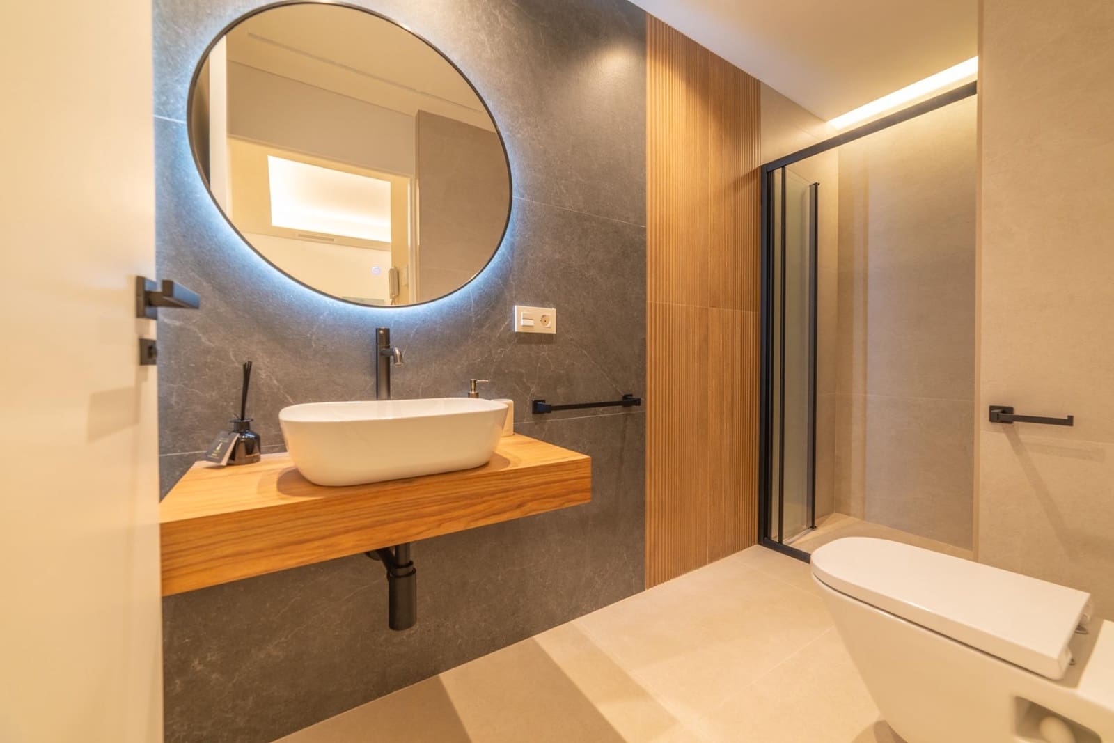 2 bedroom Beach Apartment for sale in Santiago de la Ribera - € 180,000 (Ref: 9619165)