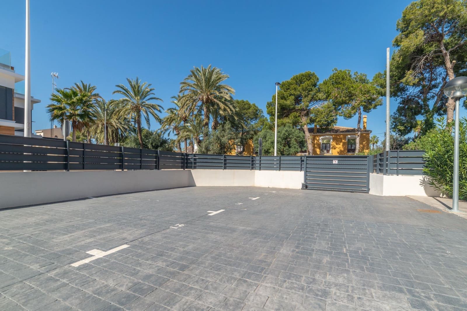 2 bedroom Apartment for sale in Santiago de la Ribera with pool - € 365,000 (Ref: 9621749)