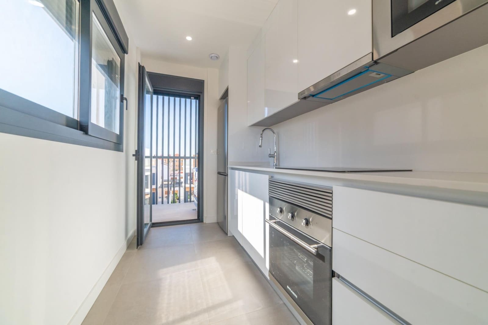 2 bedroom Apartment for sale in Santiago de la Ribera with pool - € 365,000 (Ref: 9621749)