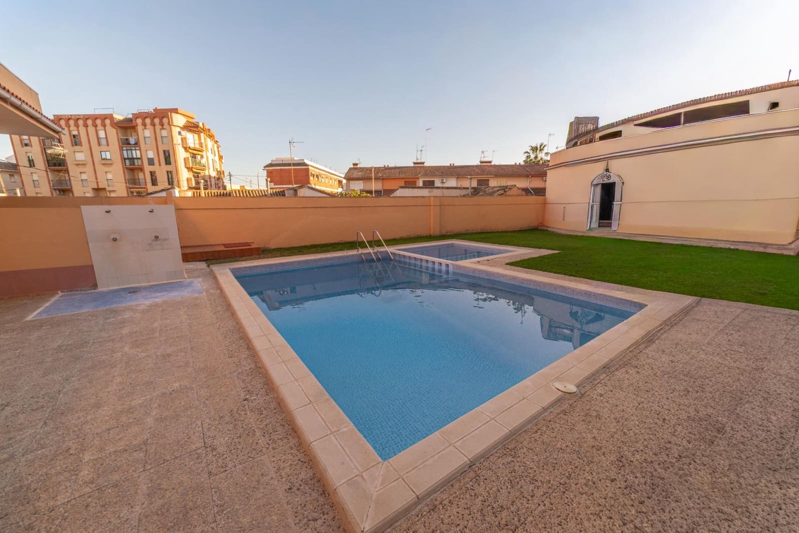 1 quarto Comercial para venda em Lo Pagan com piscina - 49 000 € (Ref: 9627434)