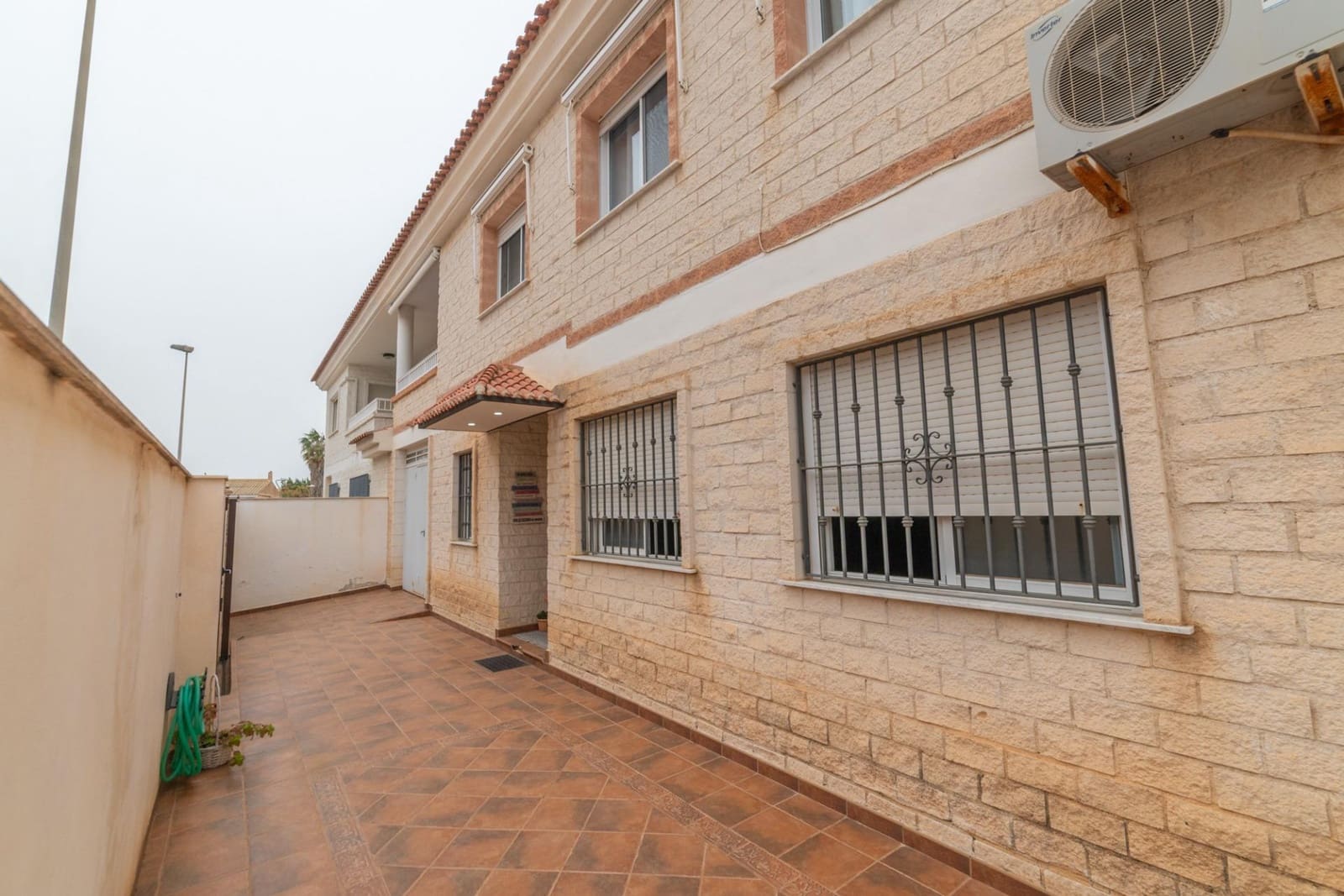 3 bedroom Terraced Villa for sale in San Javier with garage - € 219,000 (Ref: 9656022)