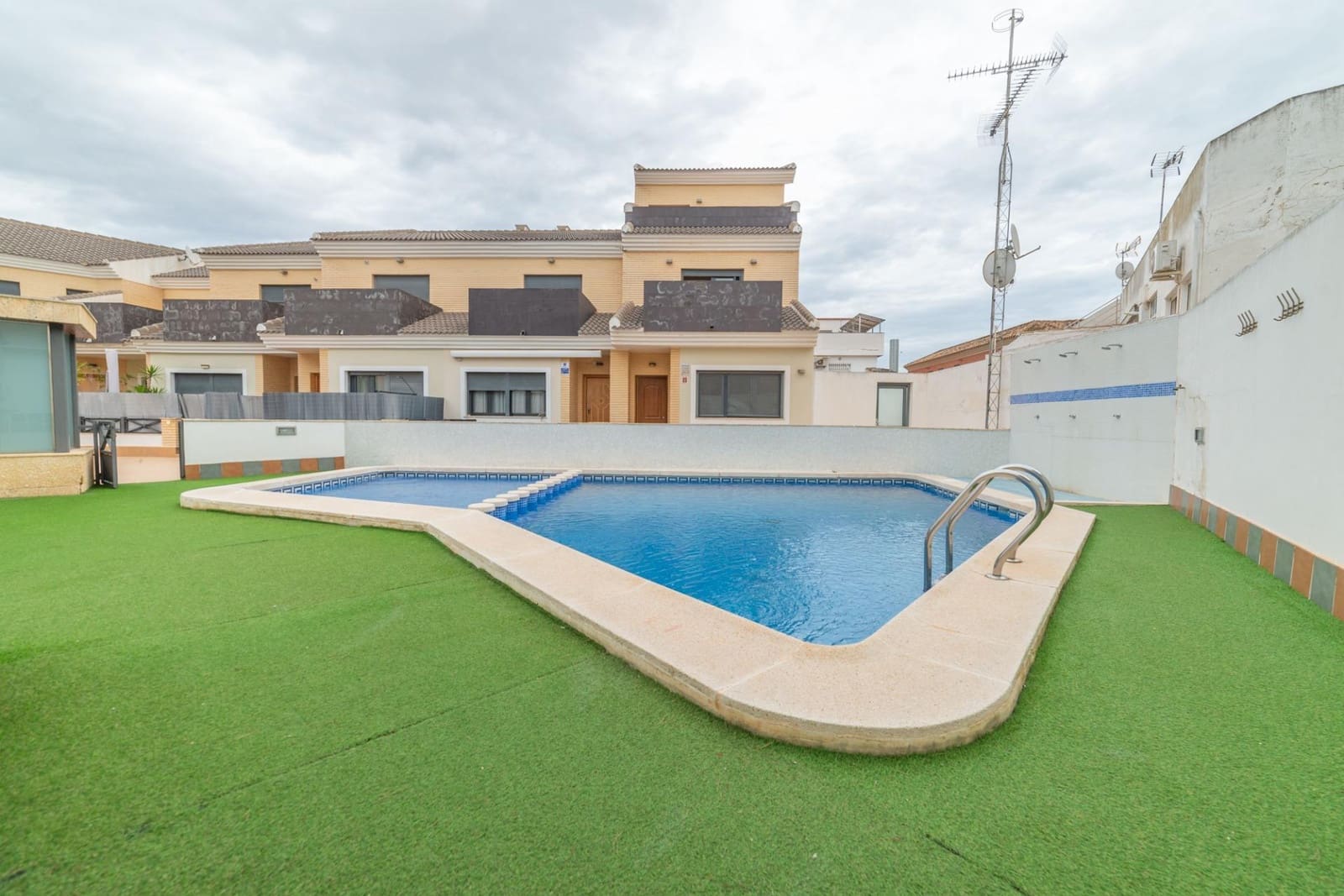 3 slaapkamer Villa te koop in San Javier met zwembad garage - € 329.000 (Ref: 9682472)