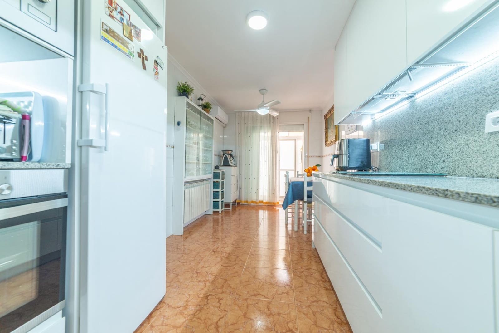 Casa de 4 habitaciones en Santiago de la Ribera en venta con piscina - 290.000 € (Ref: 9695275)