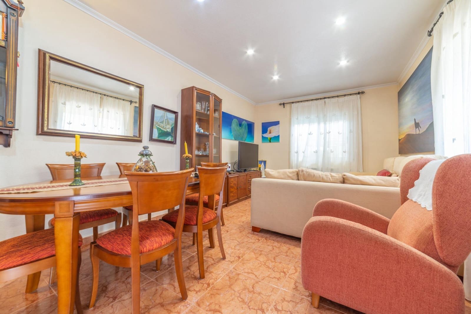 Casa de 4 habitaciones en Santiago de la Ribera en venta con piscina - 290.000 € (Ref: 9695275)