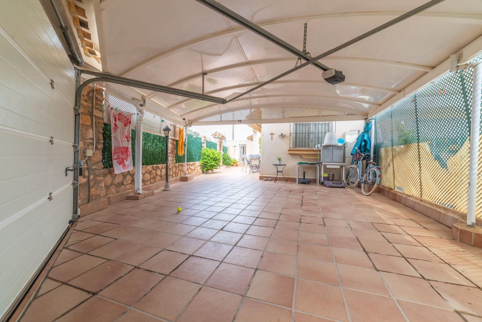 Casa de 4 habitaciones en Santiago de la Ribera en venta con piscina - 290.000 € (Ref: 9695275)