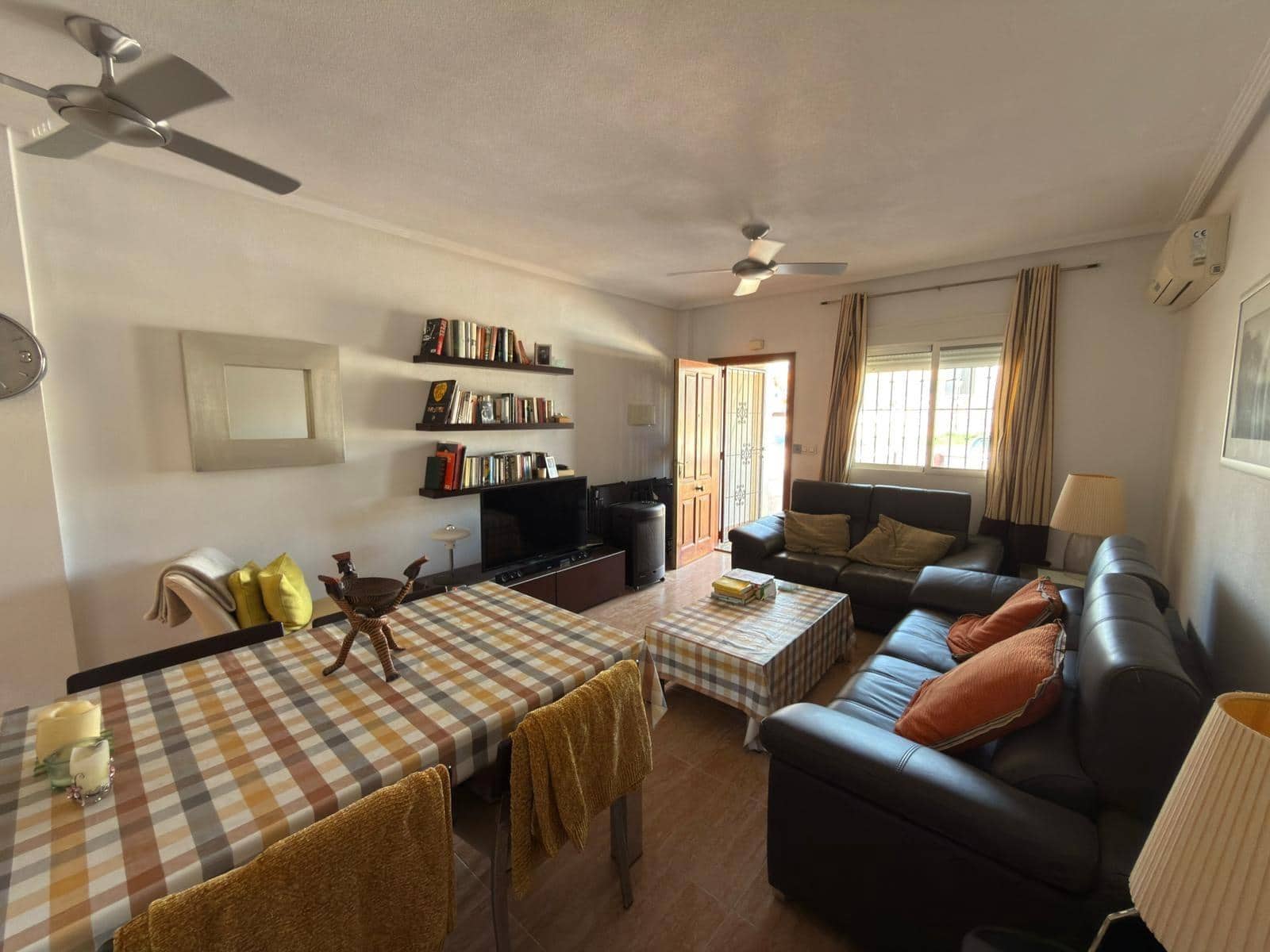 3 soverom Rekkehus til salgs i San Pedro del Pinatar med svømmebasseng - € 199 000 (Ref: 9714876)