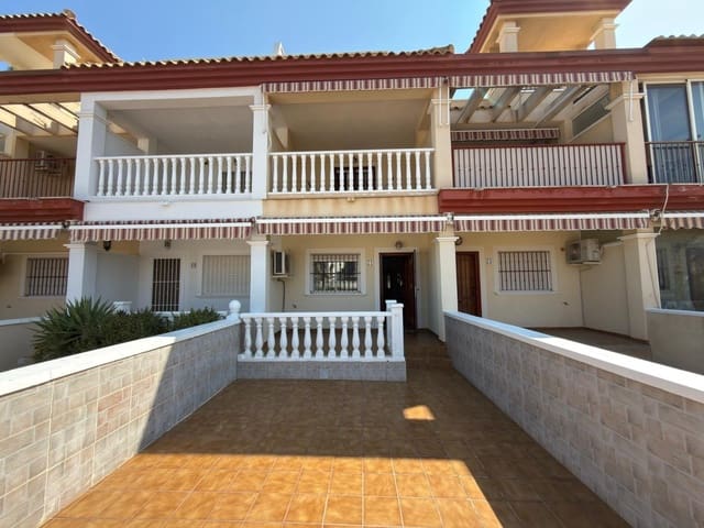 3 soverom Rekkehus til salgs i San Pedro del Pinatar med svømmebasseng - € 199 000 (Ref: 9714876)