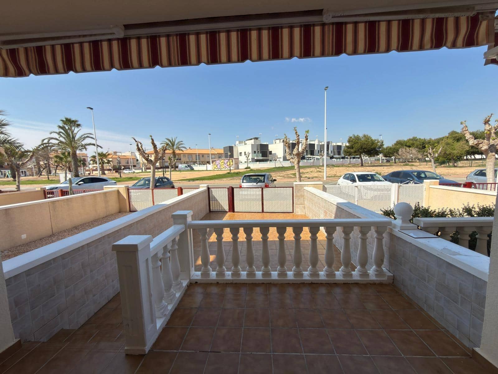 3 soverom Rekkehus til salgs i San Pedro del Pinatar med svømmebasseng - € 199 000 (Ref: 9714876)