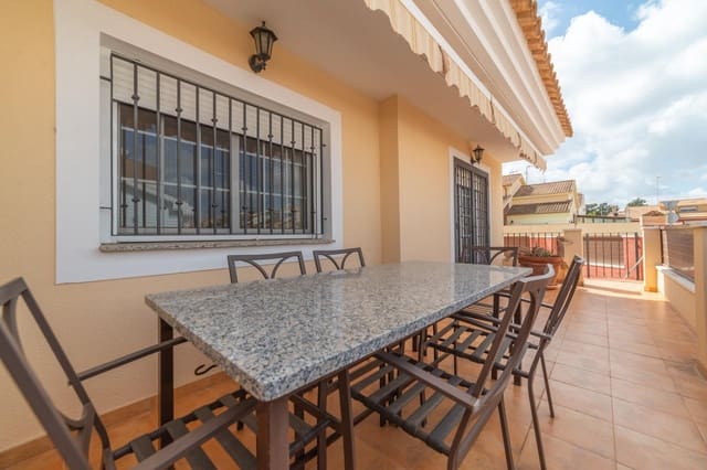 Chalet de 4 habitaciones en Santiago de la Ribera, San Javier en venta con garaje - 287.000 € (Ref: 9714877)