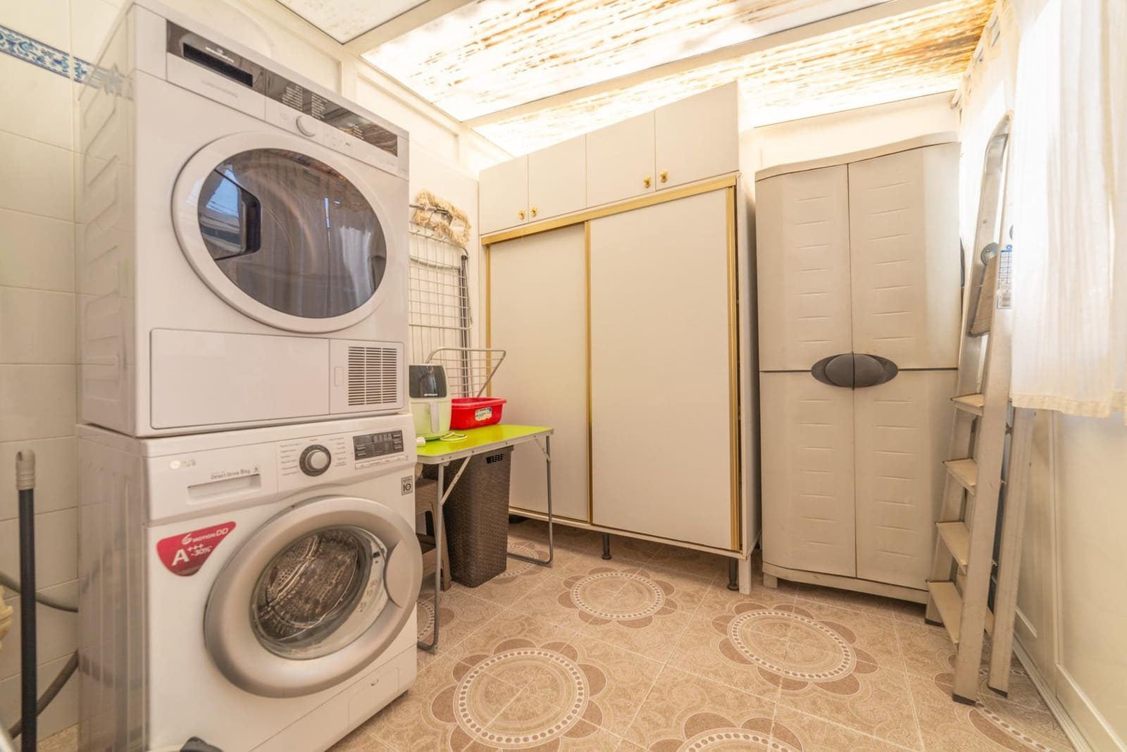 3 bedroom Semi-detached Villa for sale in San Javier with garage - € 259,000 (Ref: 9733880)