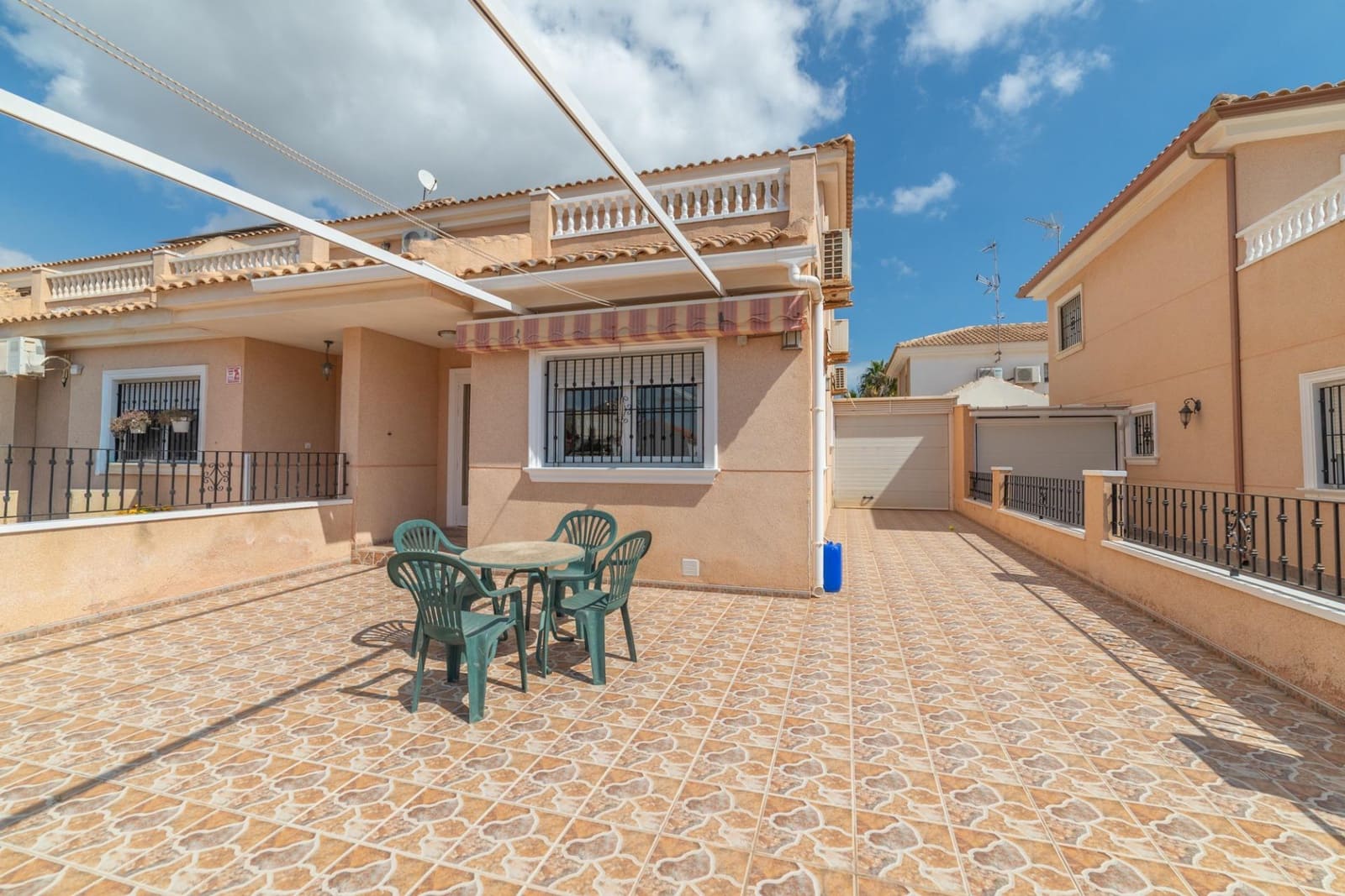3 bedroom Semi-detached Villa for sale in San Javier with garage - € 259,000 (Ref: 9733880)