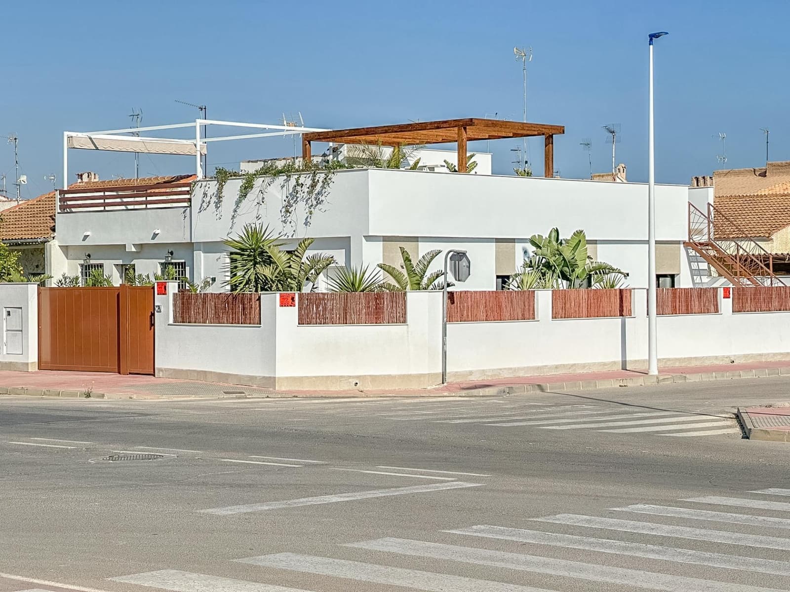 2 quarto Moradia Geminada para venda em Santiago de la Ribera com piscina - 499 000 € (Ref: 9733881)