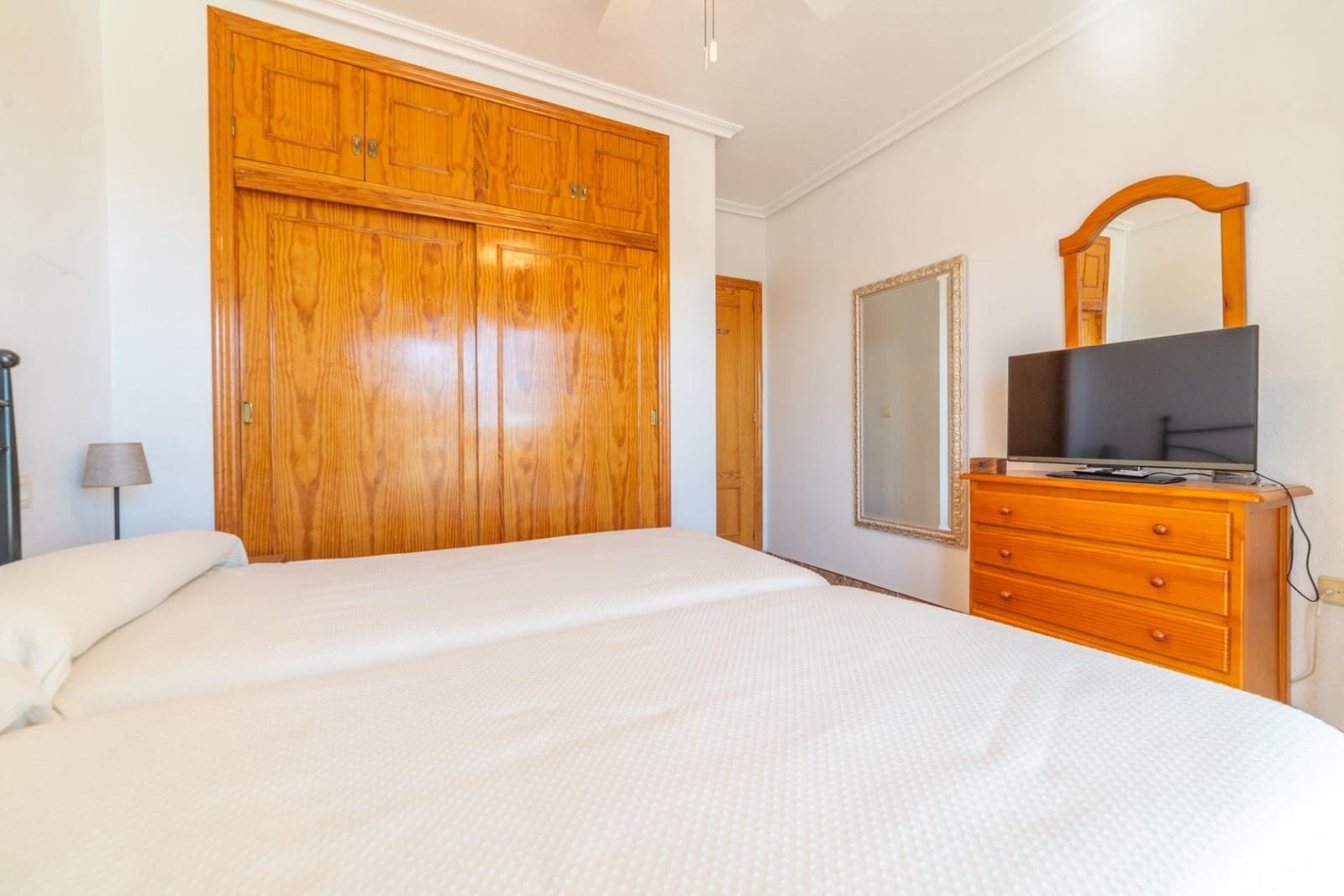 3 slaapkamer Halfvrijstaande villa te koop in Los Cuarteros - € 179.900 (Ref: 9735529)