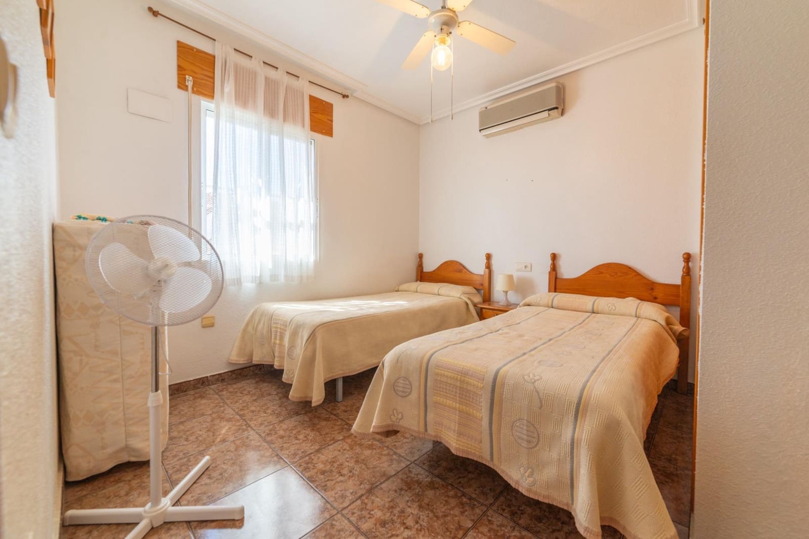 3 slaapkamer Halfvrijstaande villa te koop in Los Cuarteros - € 179.900 (Ref: 9735529)