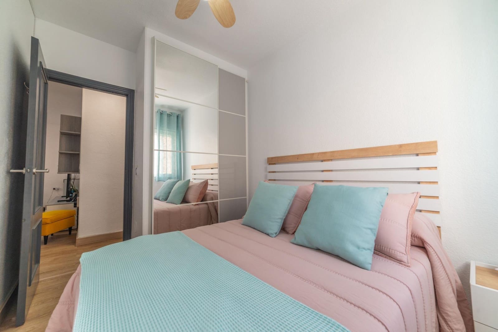 Apartamento de 2 habitaciones en Los Alcázares en venta - 139.900 € (Ref: 9747799)