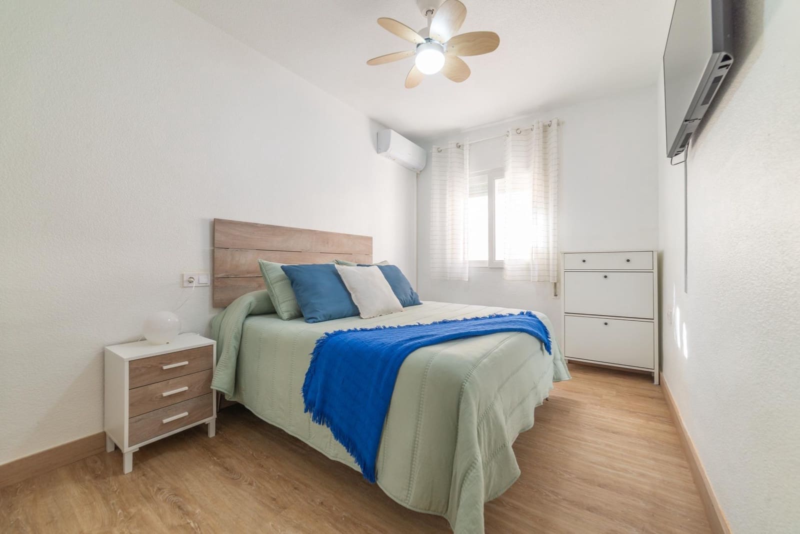 Apartamento de 2 habitaciones en Los Alcázares en venta - 139.900 € (Ref: 9747799)
