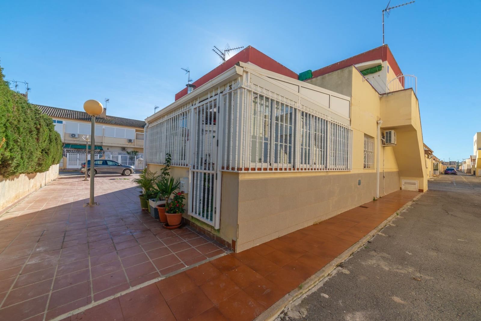 Apartamento de 2 habitaciones en Los Alcázares en venta - 139.900 € (Ref: 9747799)