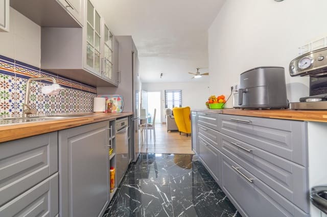 Apartamento de 2 habitaciones en Los Alcázares en venta - 139.900 € (Ref: 9747799)