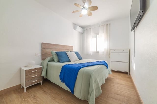 Apartamento de 2 habitaciones en Los Alcázares en venta - 139.900 € (Ref: 9747799)