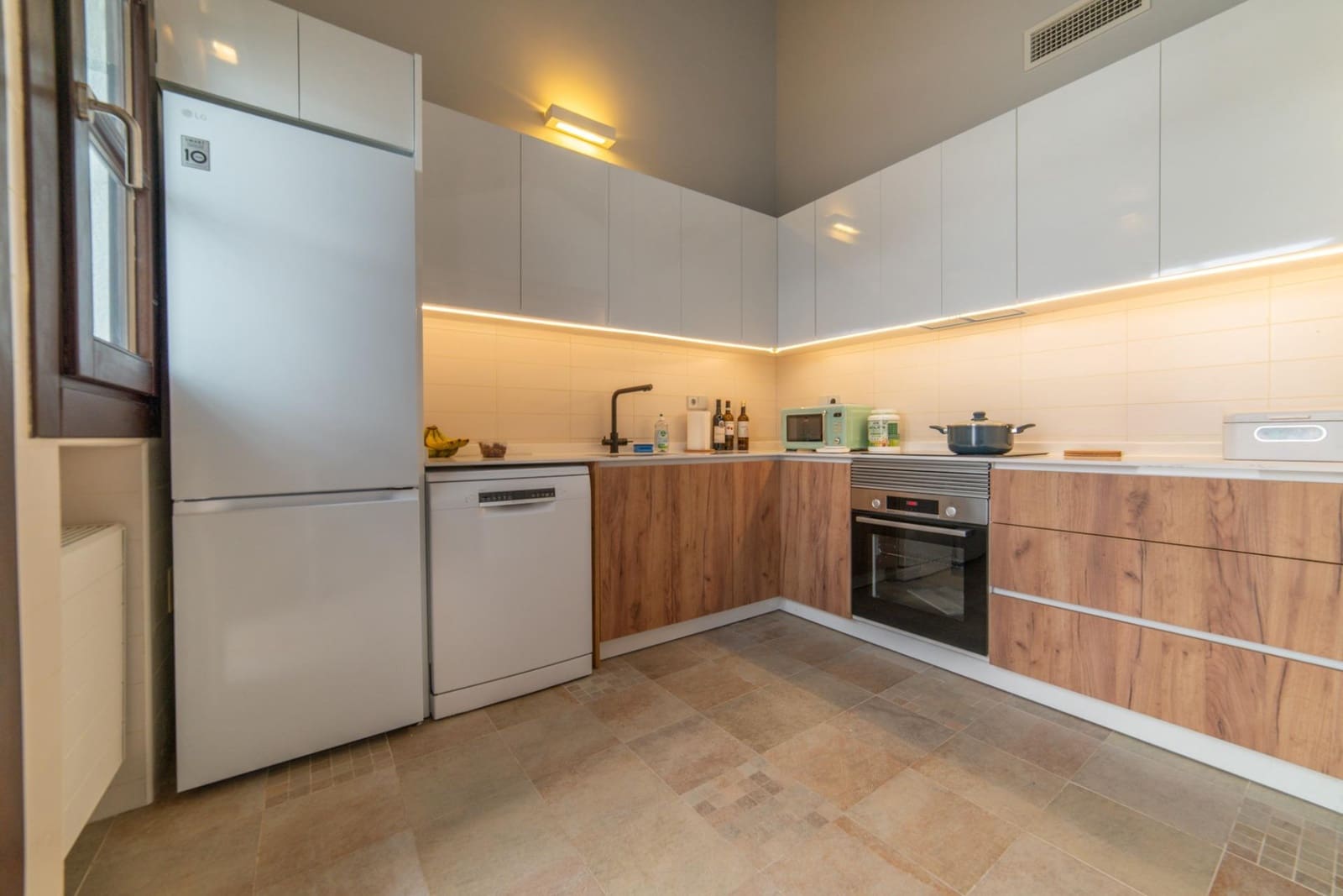 2 soveværelse Villa til salg i Avileses med swimmingpool - € 285.000 (Ref: 9758916)