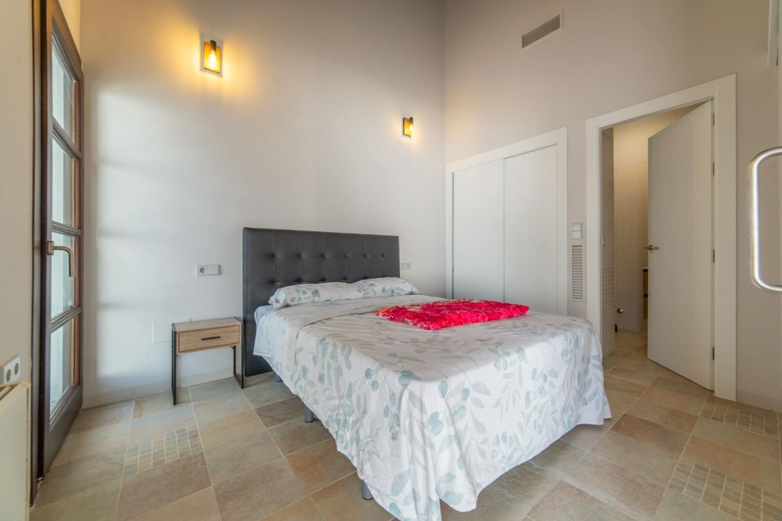 2 soveværelse Villa til salg i Avileses med swimmingpool - € 285.000 (Ref: 9758916)