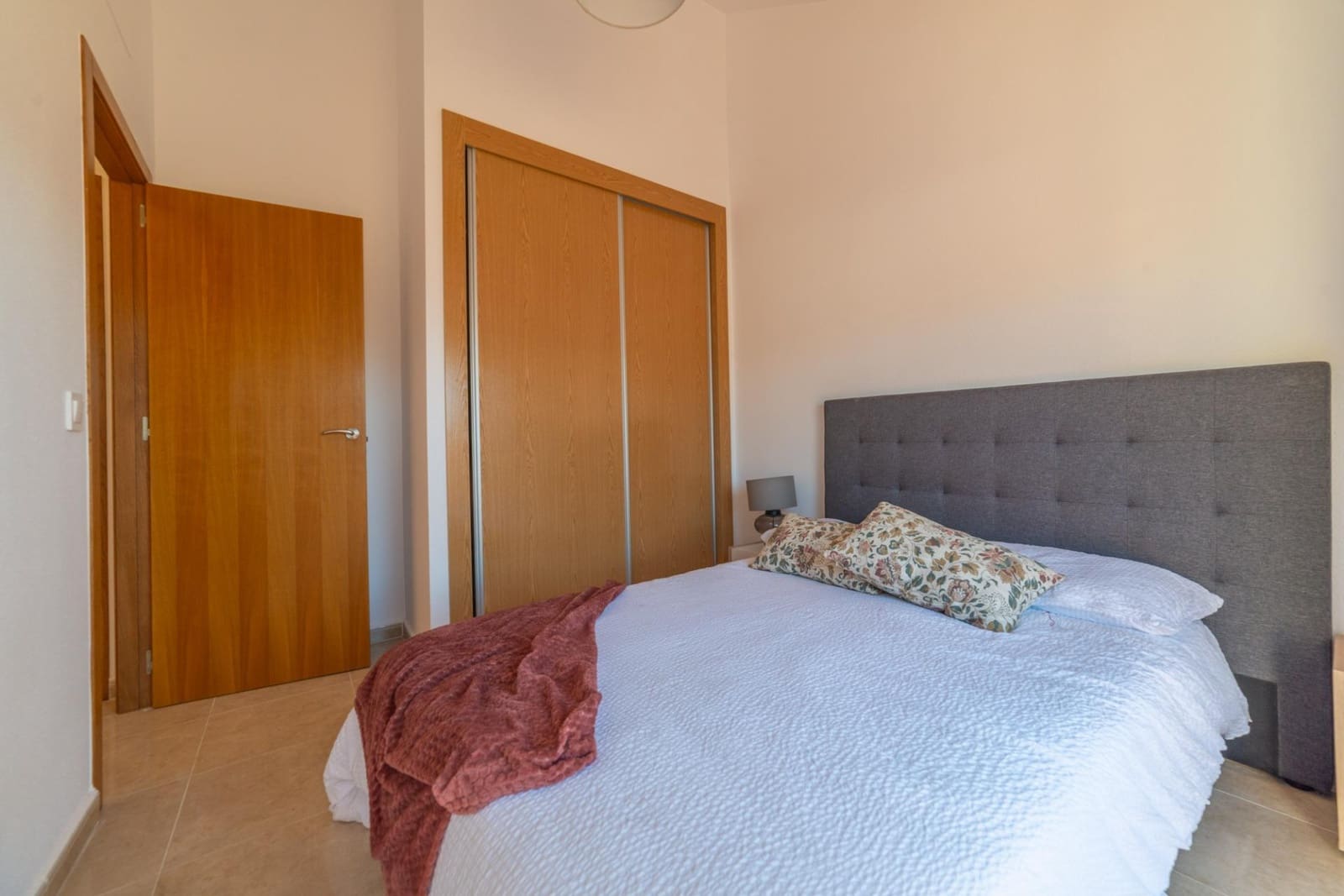 3 soveværelse Rækkehus til salg i Santiago de la Ribera med swimmingpool - € 168.000 (Ref: 9783075)