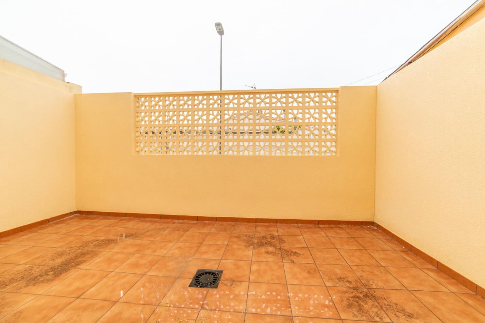 3 soveværelse Rækkehus til salg i Santiago de la Ribera med swimmingpool - € 168.000 (Ref: 9783075)