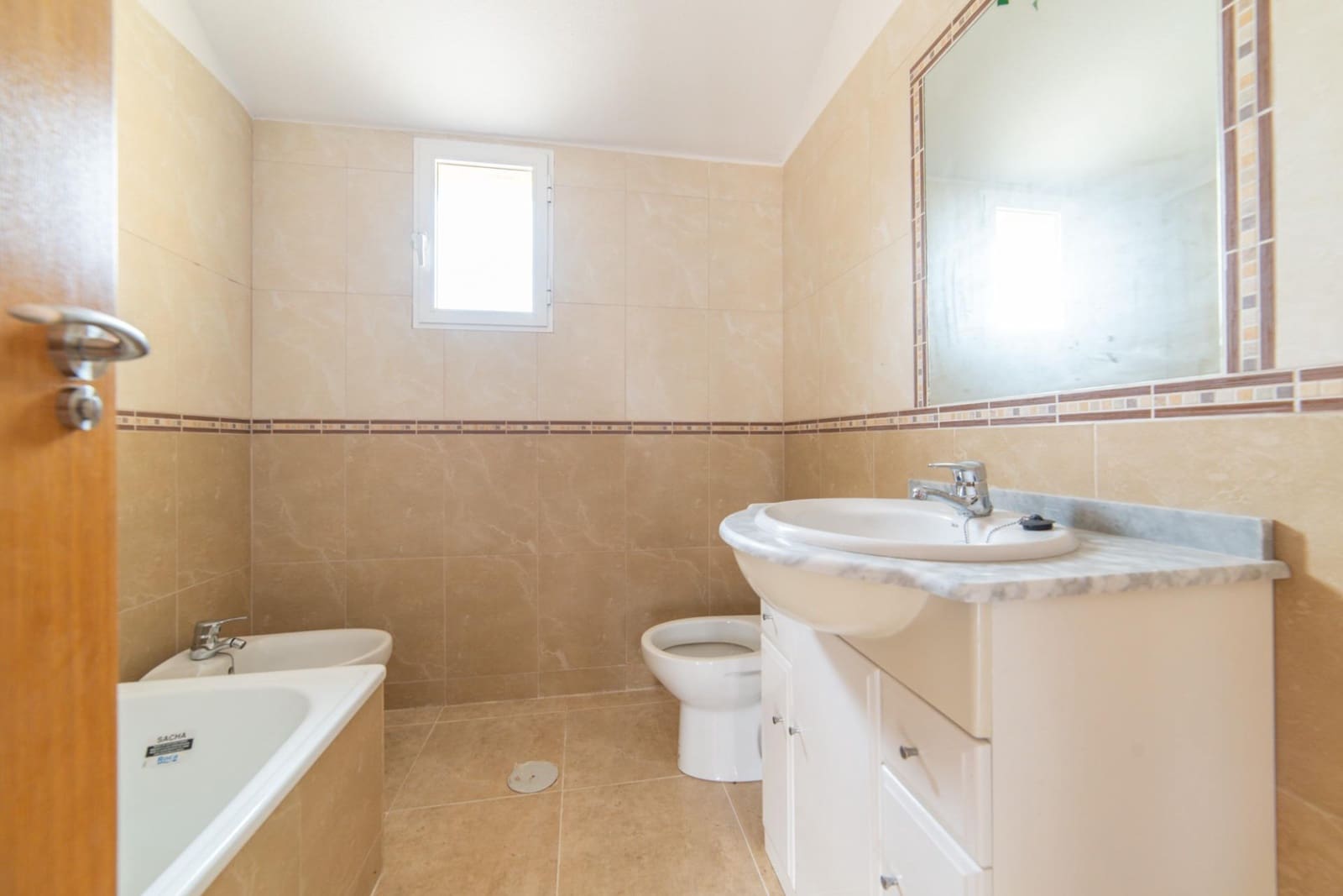 3 soveværelse Rækkehus til salg i Santiago de la Ribera med swimmingpool - € 168.000 (Ref: 9783075)