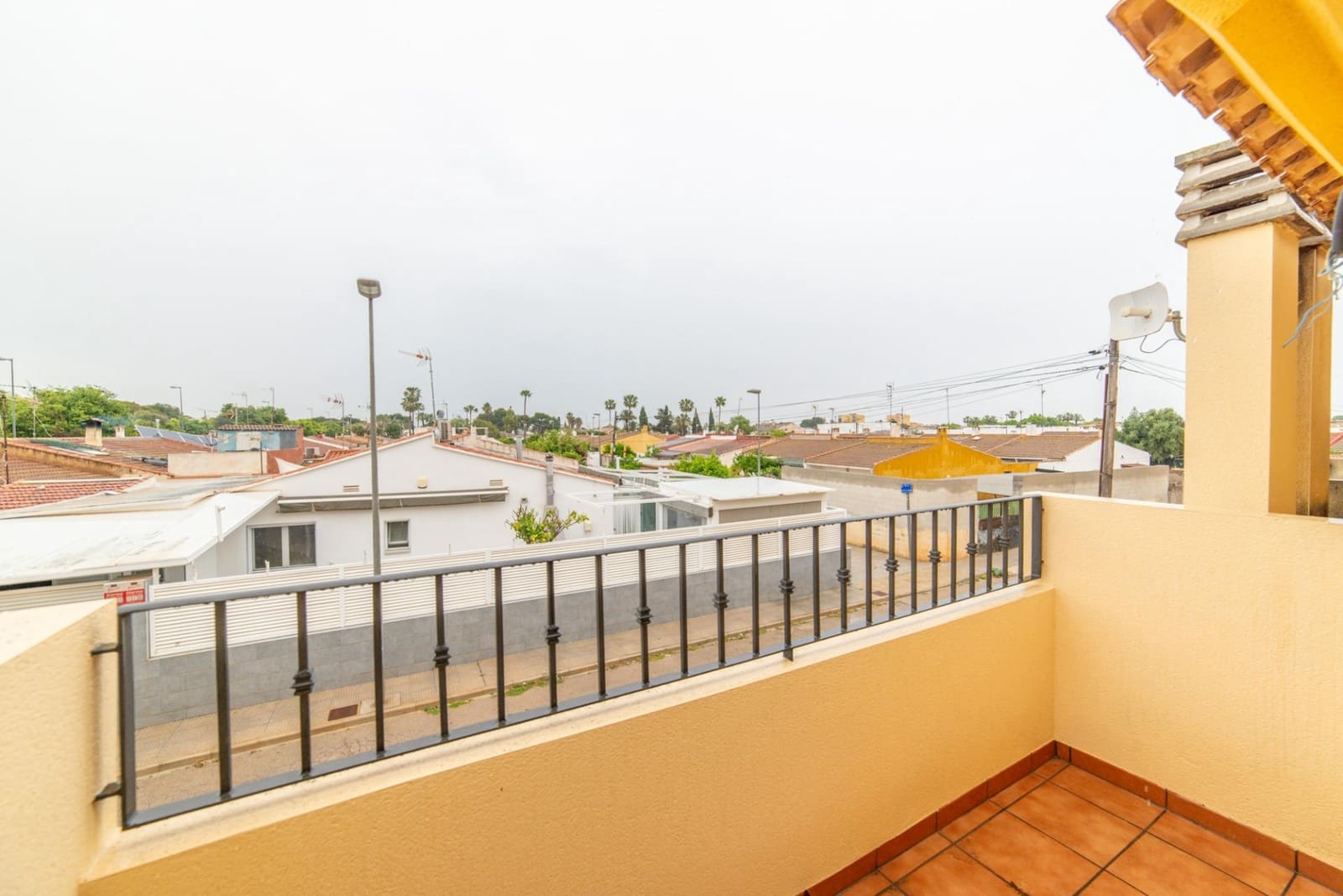 3 soveværelse Rækkehus til salg i Santiago de la Ribera med swimmingpool - € 168.000 (Ref: 9783075)