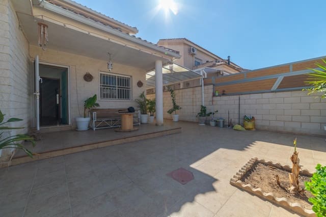 4 sovrum Semi-fristående Villa till salu i San Javier med garage - 260 000 € (Ref: 9783076)
