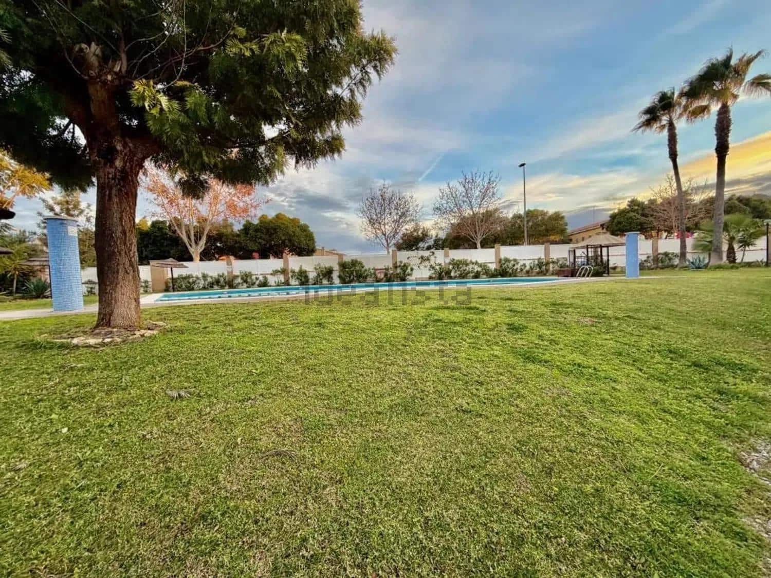 2 Zimmer Bungalow zu verkaufen in San Cayetano mit Pool - 146.000 € (Ref: 9791001)