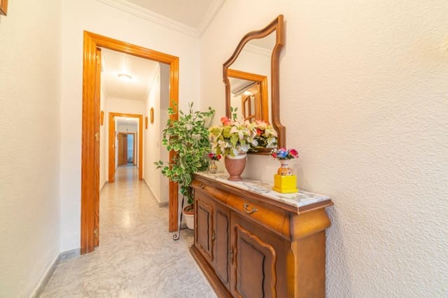 4 makuuhuone Bungalow myytävänä paikassa San Pedro del Pinatar mukana 
autotalli - 199 900 € (Ref: 9800619)