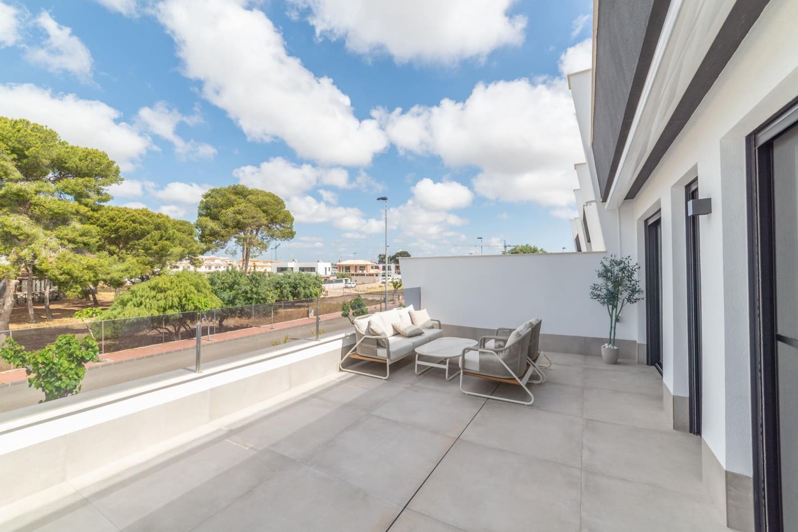 3 makuuhuone Huvila myytävänä paikassa Santiago de la Ribera mukana uima-altaan 
autotalli - 599 000 € (Ref: 9804251)