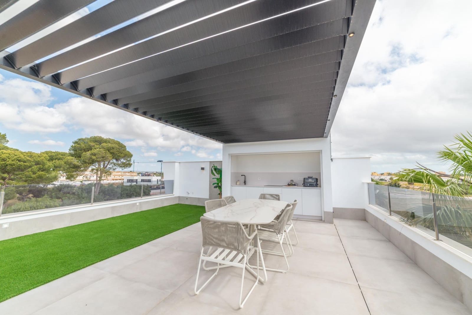 3 makuuhuone Huvila myytävänä paikassa Santiago de la Ribera mukana uima-altaan 
autotalli - 599 000 € (Ref: 9804251)