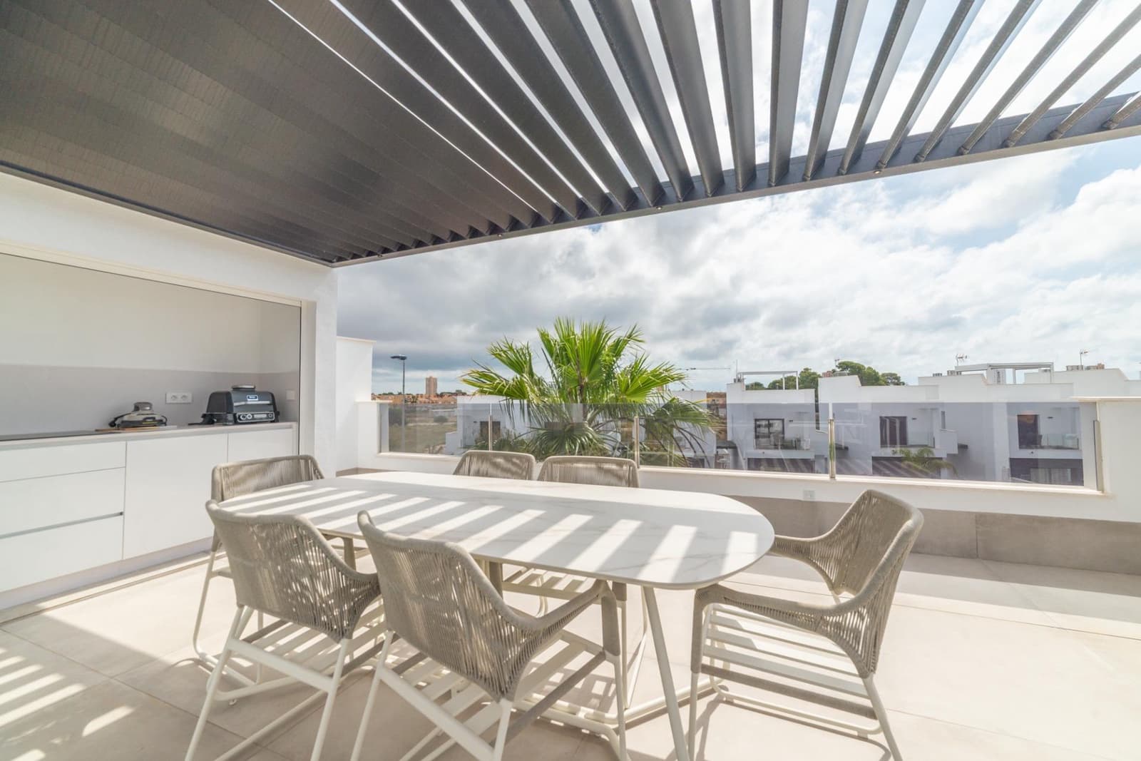 3 makuuhuone Huvila myytävänä paikassa Santiago de la Ribera mukana uima-altaan 
autotalli - 599 000 € (Ref: 9804251)