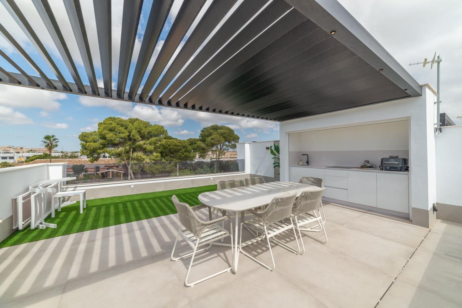 3 makuuhuone Huvila myytävänä paikassa Santiago de la Ribera mukana uima-altaan 
autotalli - 599 000 € (Ref: 9804251)