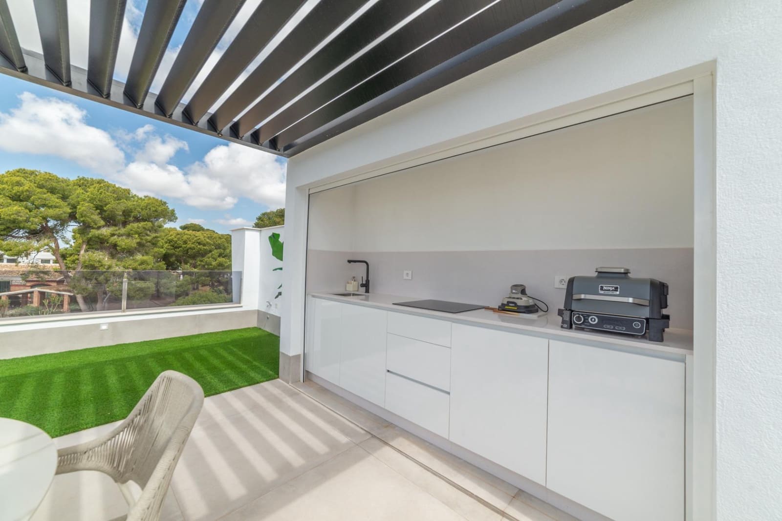 3 makuuhuone Huvila myytävänä paikassa Santiago de la Ribera mukana uima-altaan 
autotalli - 599 000 € (Ref: 9804251)